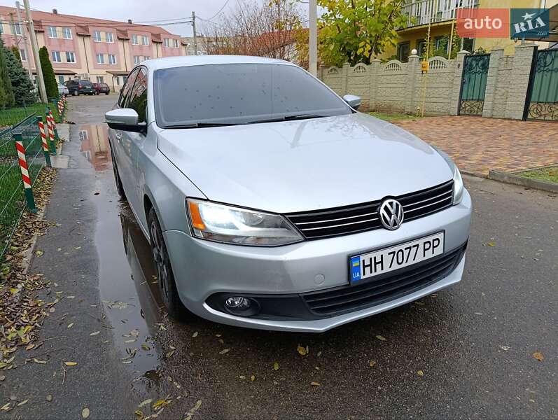 Седан Volkswagen Jetta 2011 в Одессе