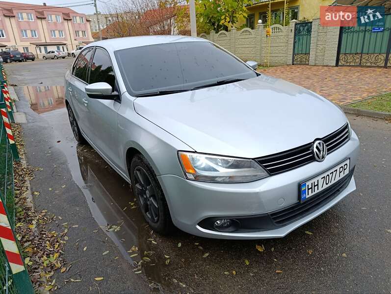 Седан Volkswagen Jetta 2011 в Одессе