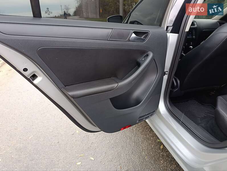 Седан Volkswagen Jetta 2011 в Одессе