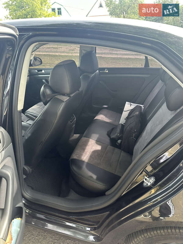 Седан Volkswagen Jetta 2007 в Николаеве