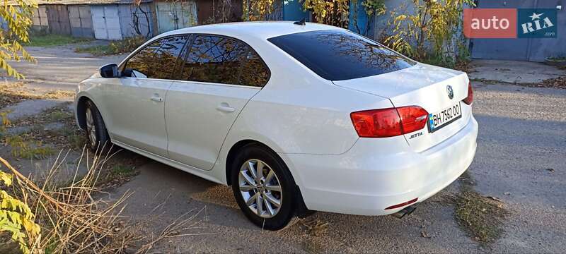 Седан Volkswagen Jetta 2014 в Білгороді-Дністровському фото 7 Седан Volkswagen Jetta 2014 в Білгороді-Дністровському