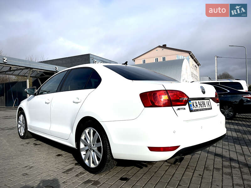 Седан Volkswagen Jetta 2014 в Киеве фото 3 Седан Volkswagen Jetta 2014 в Киеве