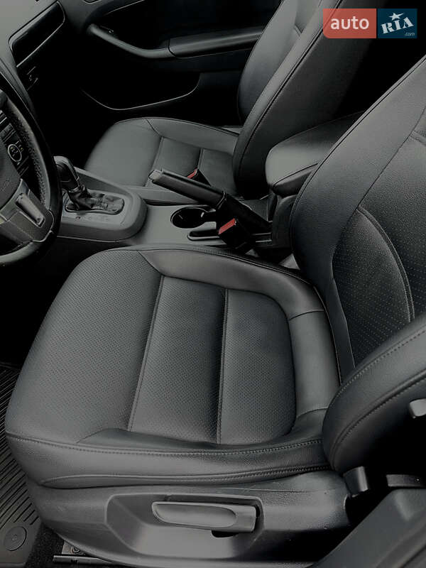 Седан Volkswagen Jetta 2014 в Киеве фото 10 Седан Volkswagen Jetta 2014 в Киеве