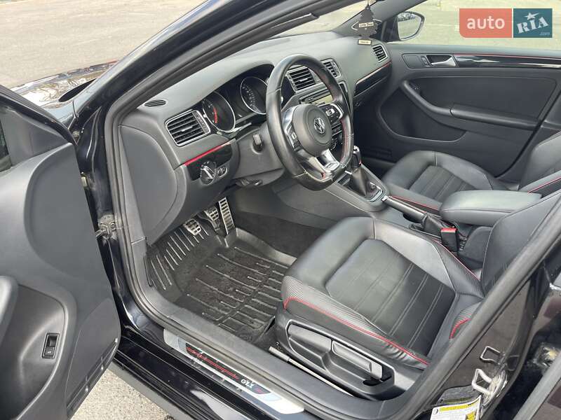 Седан Volkswagen Jetta 2015 в Киеве фото 21 Седан Volkswagen Jetta 2015 в Киеве