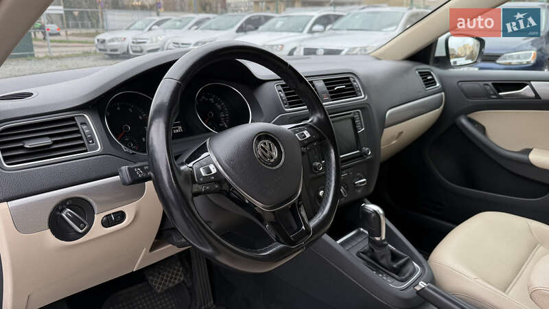 Седан Volkswagen Jetta 2017 в Бердичеве