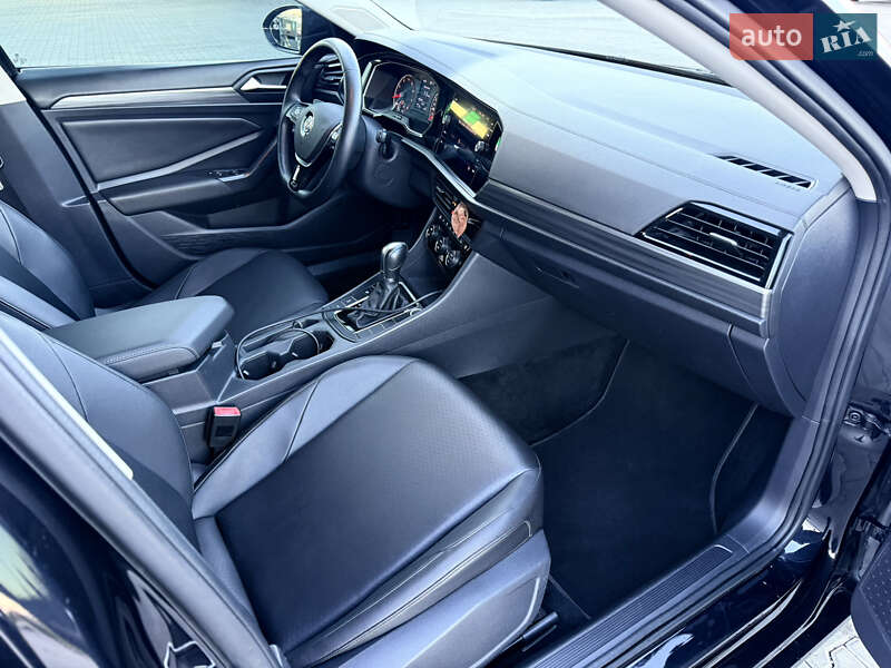 Седан Volkswagen Jetta 2018 в Одессе фото 16 Седан Volkswagen Jetta 2018 в Одессе