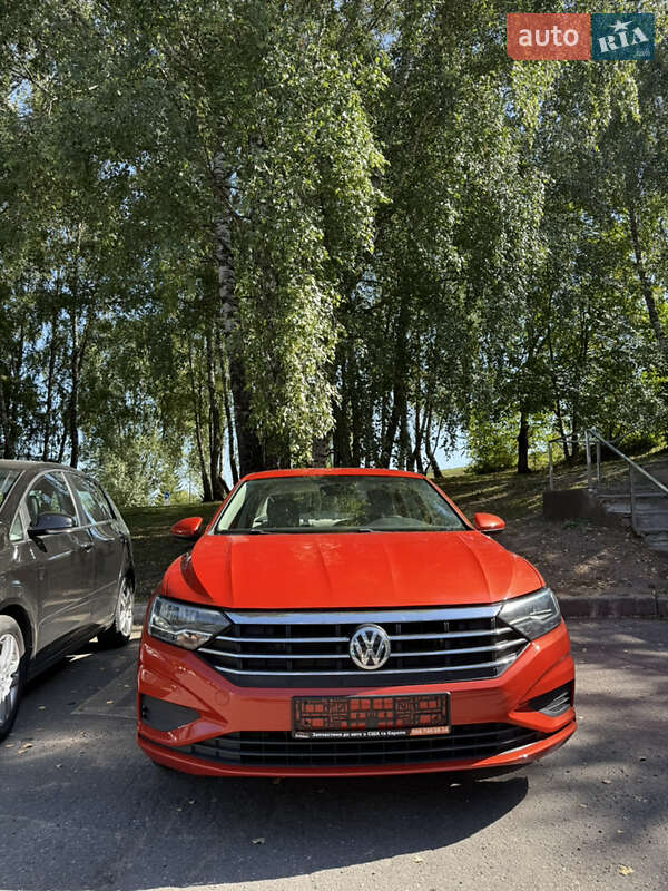 Седан Volkswagen Jetta 2019 в Хмельницком