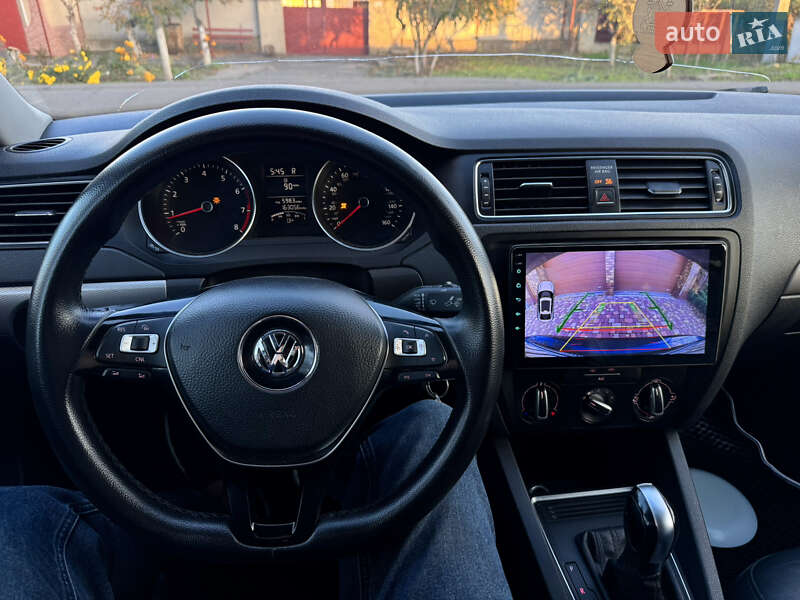 Седан Volkswagen Jetta 2016 в Одесі