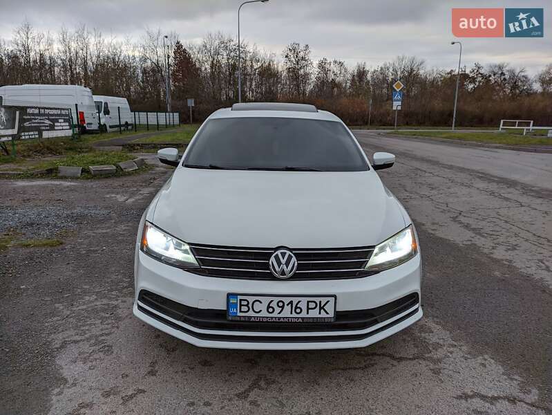 Седан Volkswagen Jetta 2016 в Львове