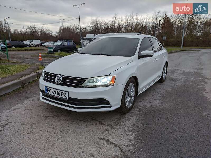 Седан Volkswagen Jetta 2016 в Львове