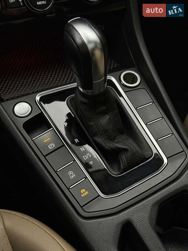 Седан Volkswagen Jetta 2018 в Кривом Роге фото 28 Седан Volkswagen Jetta 2018 в Кривом Роге