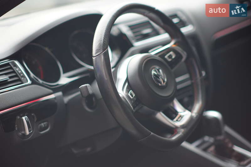 Седан Volkswagen Jetta 2015 в Одессе фото 22 Седан Volkswagen Jetta 2015 в Одессе