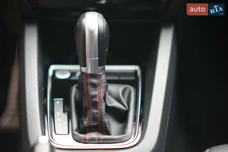 Седан Volkswagen Jetta 2015 в Одессе фото 26 Седан Volkswagen Jetta 2015 в Одессе