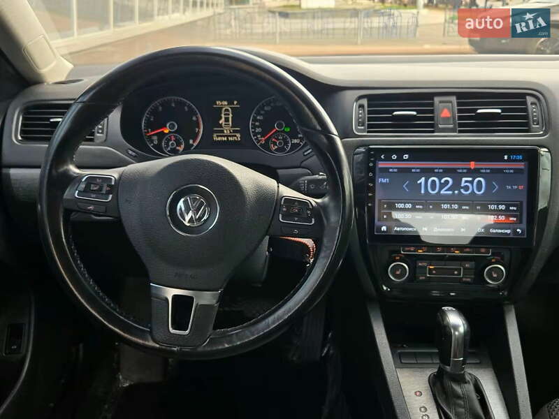 Седан Volkswagen Jetta 2012 в Киеве фото 21 Седан Volkswagen Jetta 2012 в Киеве