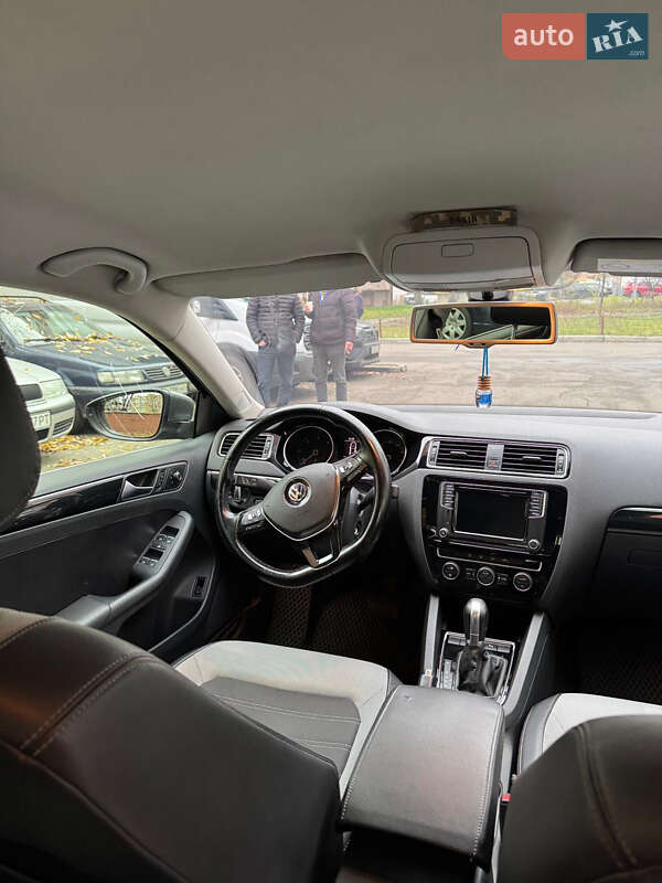 Седан Volkswagen Jetta 2016 в Борисполі фото 11 Седан Volkswagen Jetta 2016 в Борисполі