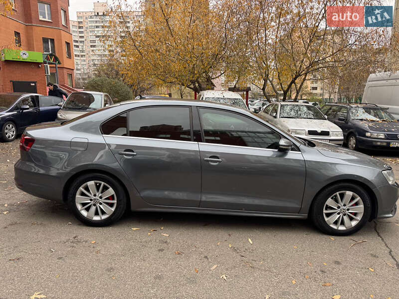 Седан Volkswagen Jetta 2016 в Борисполі фото 8 Седан Volkswagen Jetta 2016 в Борисполі