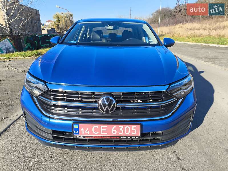Седан Volkswagen Jetta 2023 в Львові