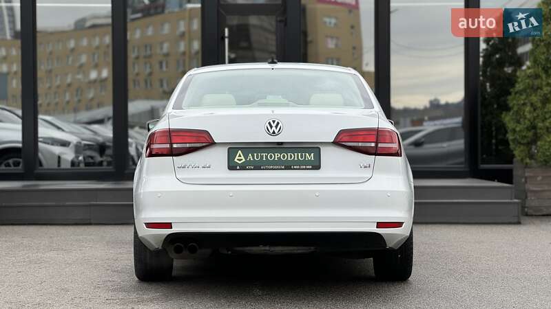 Седан Volkswagen Jetta 2016 в Киеве фото 6 Седан Volkswagen Jetta 2016 в Киеве