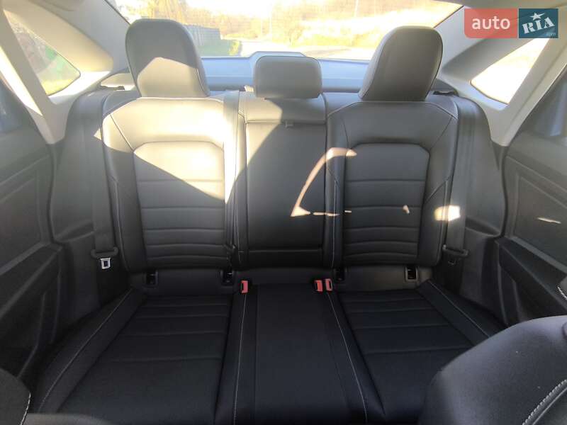 Седан Volkswagen Jetta 2023 в Львові