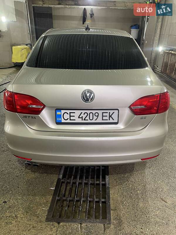 Седан Volkswagen Jetta 2014 в Косове фото 11 Седан Volkswagen Jetta 2014 в Косове