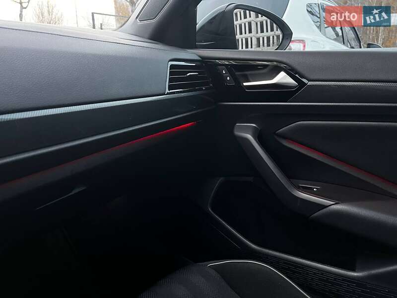 Седан Volkswagen Jetta 2019 в Днепре фото 29 Седан Volkswagen Jetta 2019 в Днепре