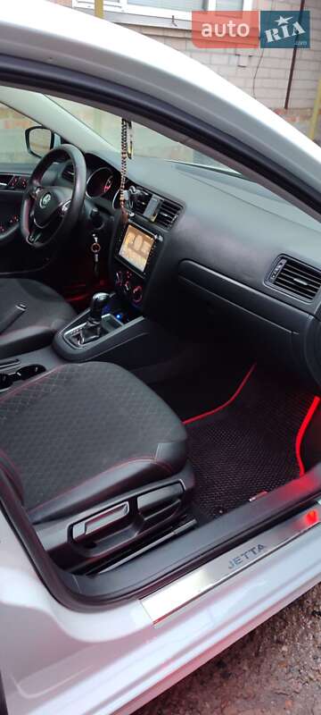 Седан Volkswagen Jetta 2014 в Запорожье