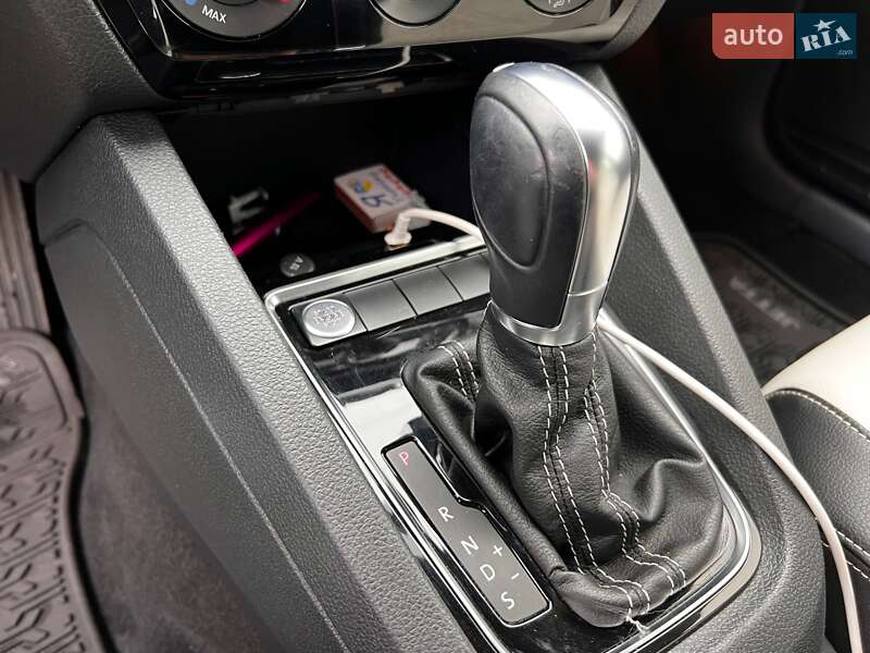 Седан Volkswagen Jetta 2017 в Макарові