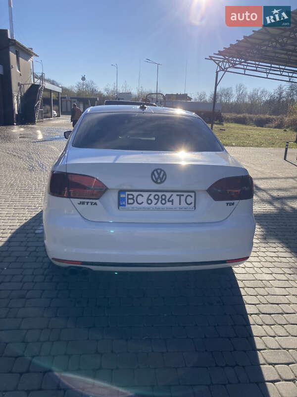 Седан Volkswagen Jetta 2012 в Львове фото 7 Седан Volkswagen Jetta 2012 в Львове