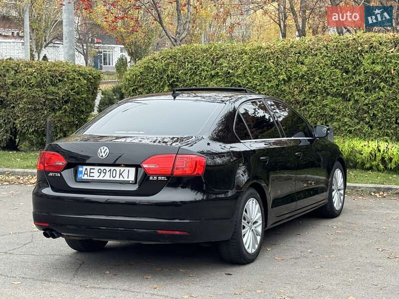 Седан Volkswagen Jetta 2012 в Днепре