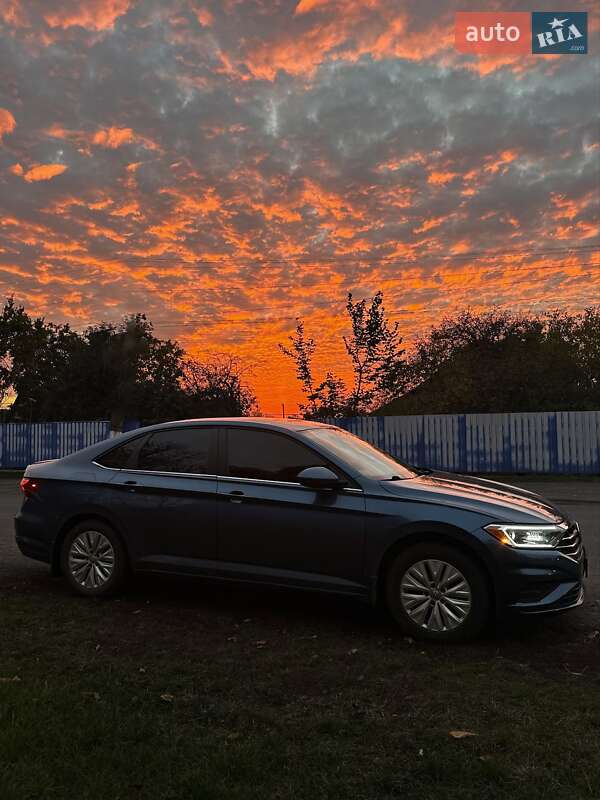 Седан Volkswagen Jetta 2018 в Харкові