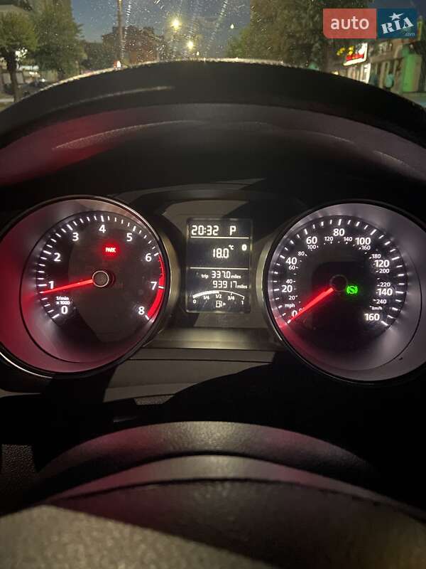 Седан Volkswagen Jetta 2014 в Умани