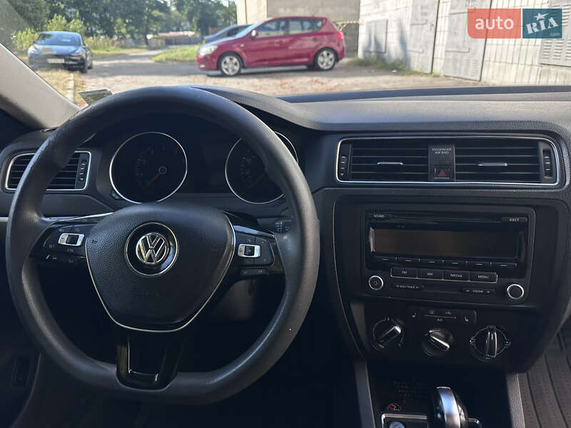 Седан Volkswagen Jetta 2014 в Киеве фото 17 Седан Volkswagen Jetta 2014 в Киеве