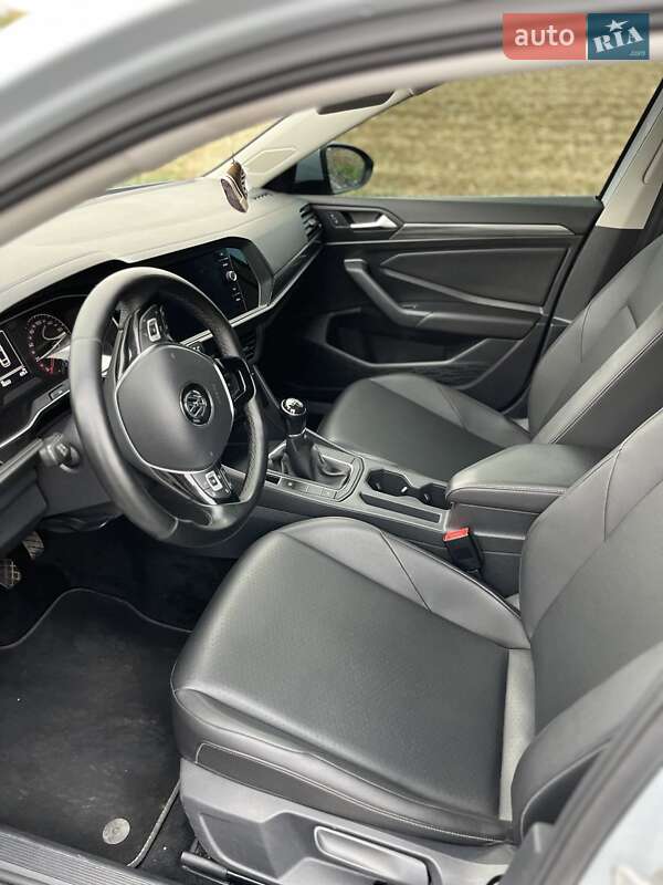 Седан Volkswagen Jetta 2018 в Ромнах фото 15 Седан Volkswagen Jetta 2018 в Ромнах