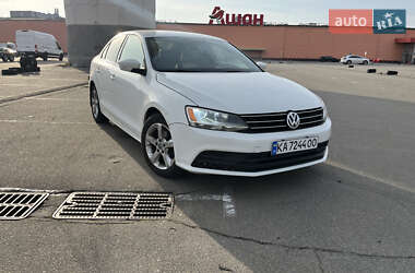 Седан Volkswagen Jetta 2015 в Киеве