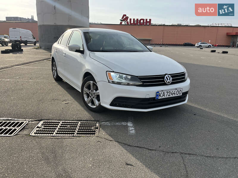 Седан Volkswagen Jetta 2015 в Киеве фото Седан Volkswagen Jetta 2015 в Киеве