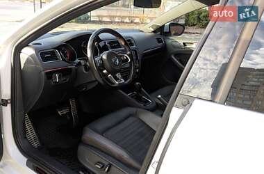 Седан Volkswagen Jetta 2017 в Харькове
