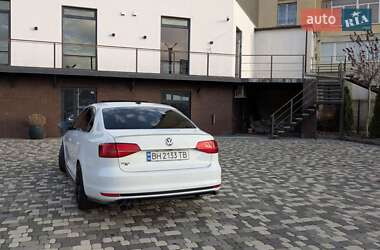 Седан Volkswagen Jetta 2017 в Харькове