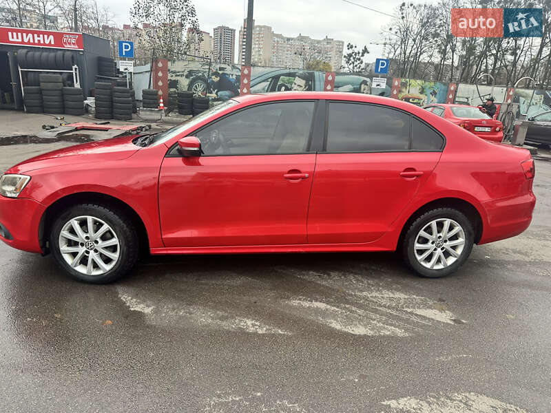 Седан Volkswagen Jetta 2012 в Киеве
