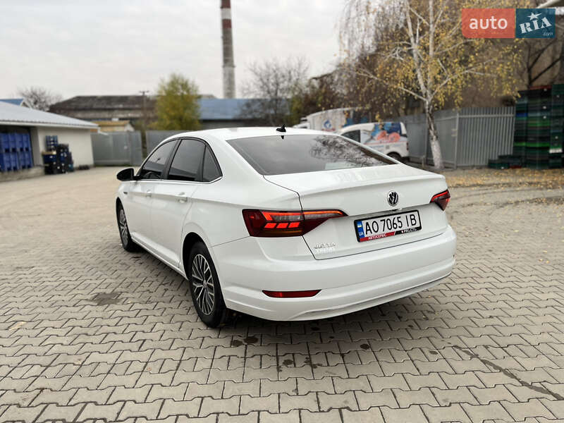 Седан Volkswagen Jetta 2018 в Ужгороді фото 13 Седан Volkswagen Jetta 2018 в Ужгороді