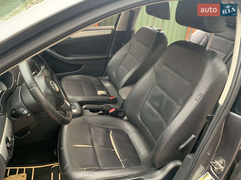 Седан Volkswagen Jetta 2012 в Киеве