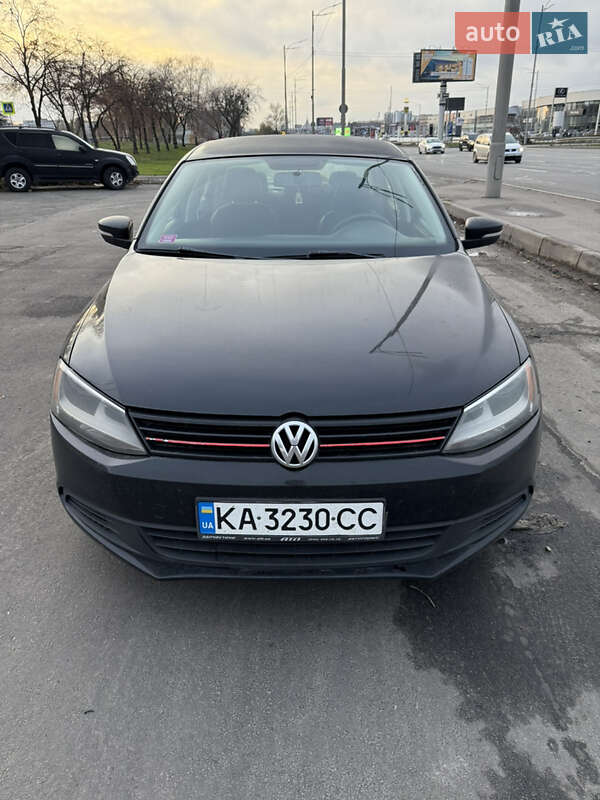 Седан Volkswagen Jetta 2011 в Киеве фото 5 Седан Volkswagen Jetta 2011 в Киеве