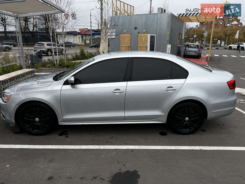 Седан Volkswagen Jetta 2012 в Вінниці