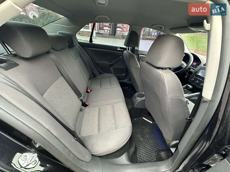 Седан Volkswagen Jetta 2008 в Днепре фото 22 Седан Volkswagen Jetta 2008 в Днепре