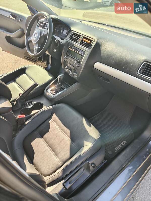 Седан Volkswagen Jetta 2012 в Киеве фото 9 Седан Volkswagen Jetta 2012 в Киеве