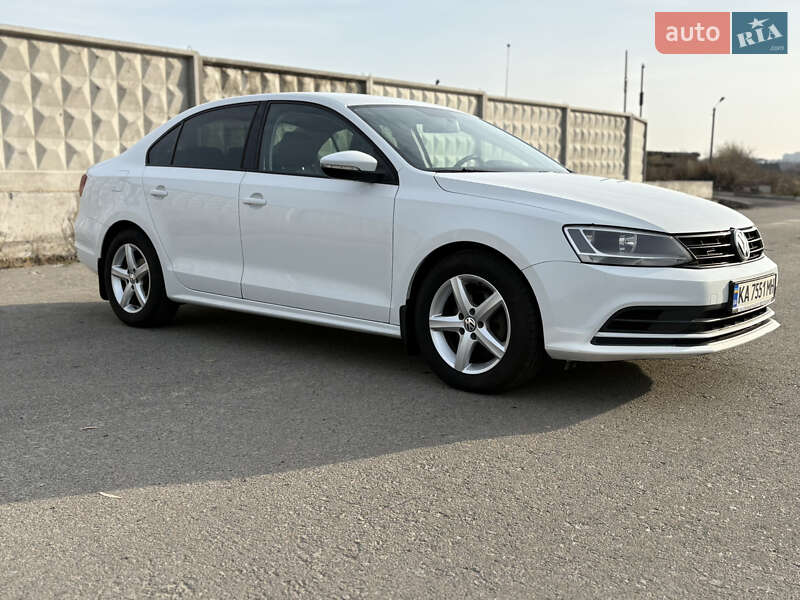 Седан Volkswagen Jetta 2016 в Киеве фото 7 Седан Volkswagen Jetta 2016 в Киеве