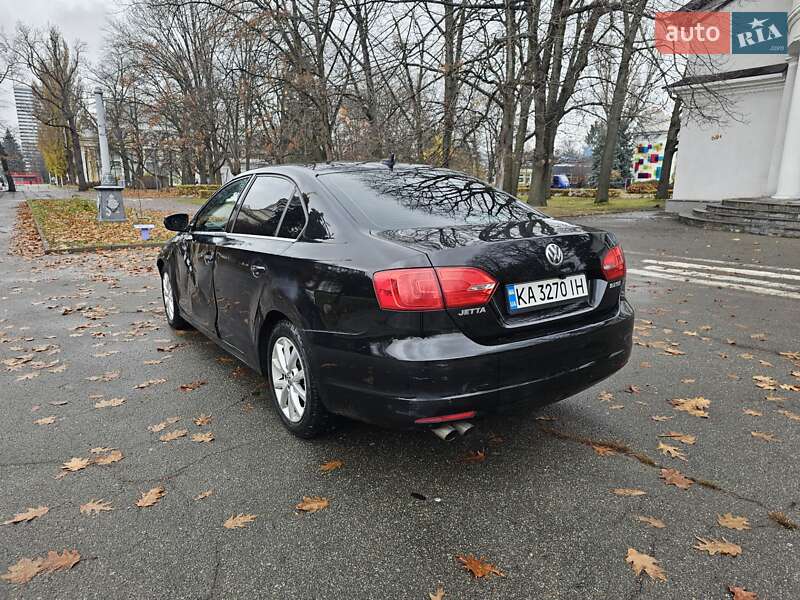 Седан Volkswagen Jetta 2013 в Киеве