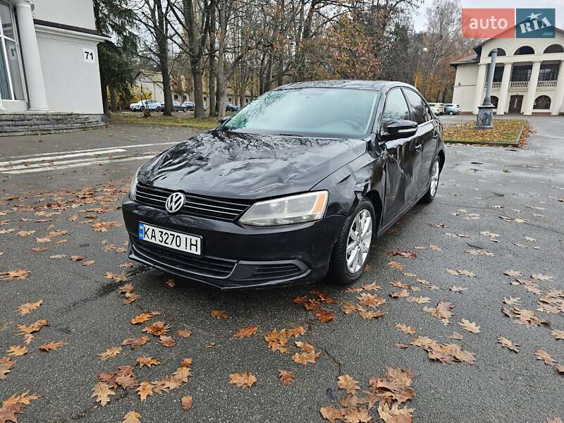 Седан Volkswagen Jetta 2013 в Киеве