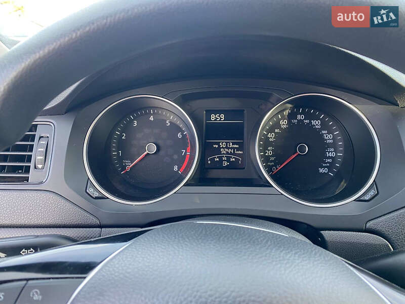Седан Volkswagen Jetta 2016 в Полтаве
