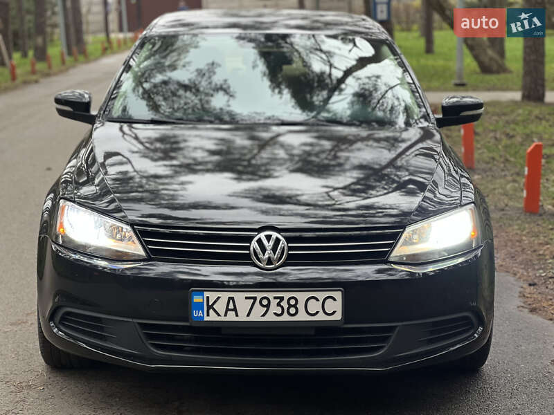 Седан Volkswagen Jetta 2014 в Киеве фото 5 Седан Volkswagen Jetta 2014 в Киеве