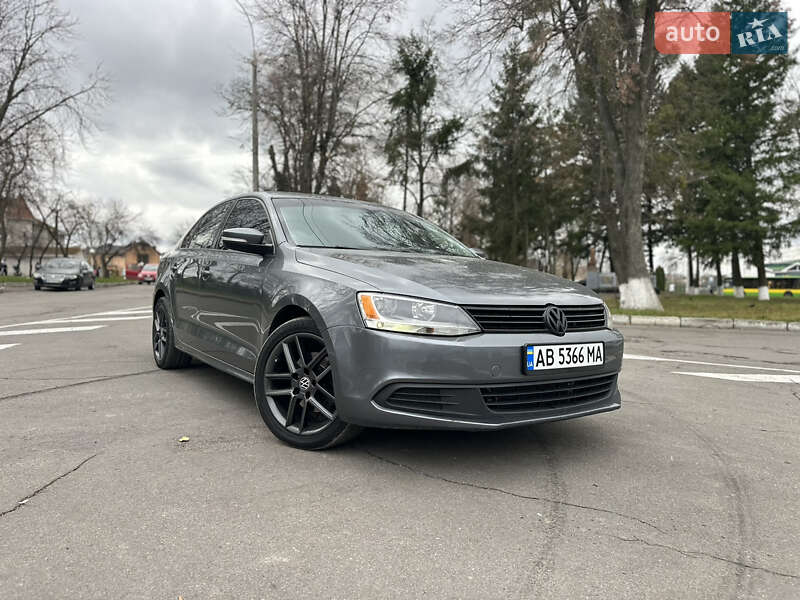 Седан Volkswagen Jetta 2014 в Вінниці